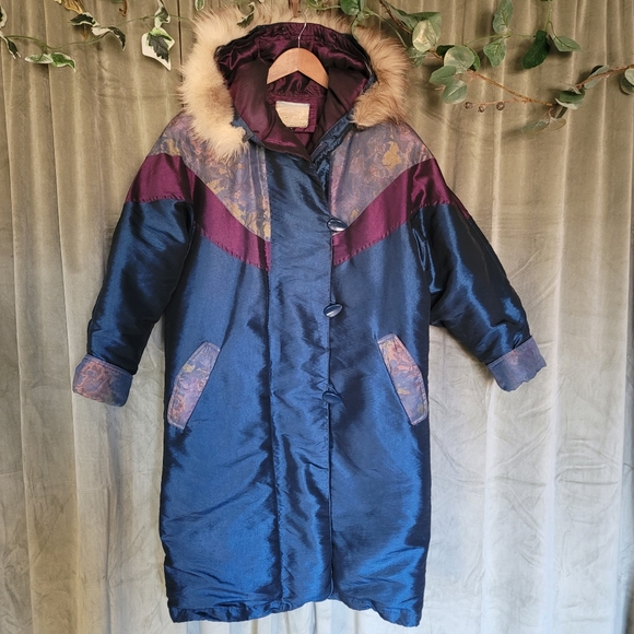 Retro Sport Mobwife Ski Bunny Fur Trimmed Full Length Iridescent Puffer Jacket - Picture 1 of 14